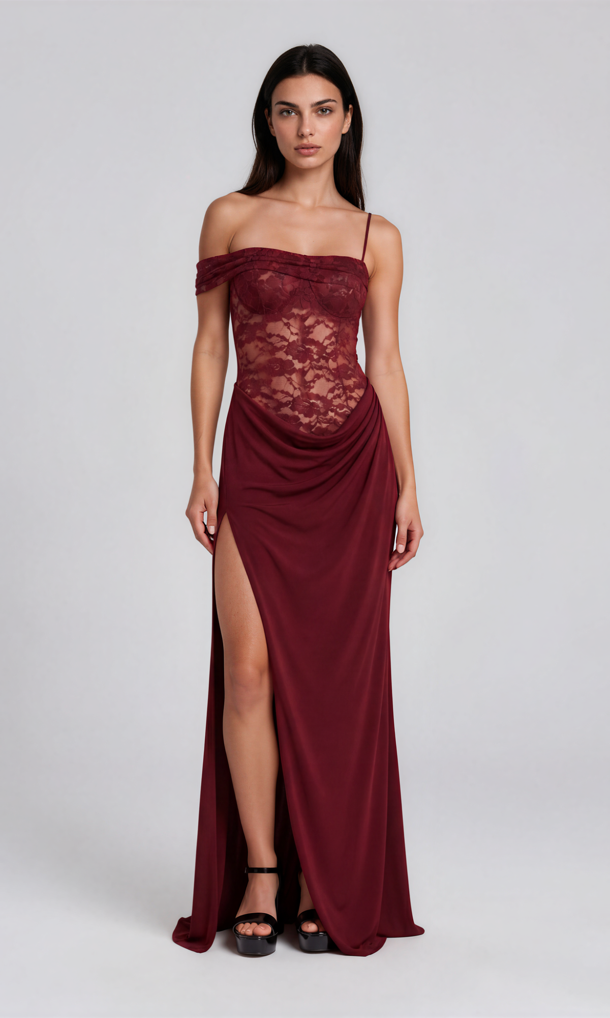 Vestido Majesté Satin Lace