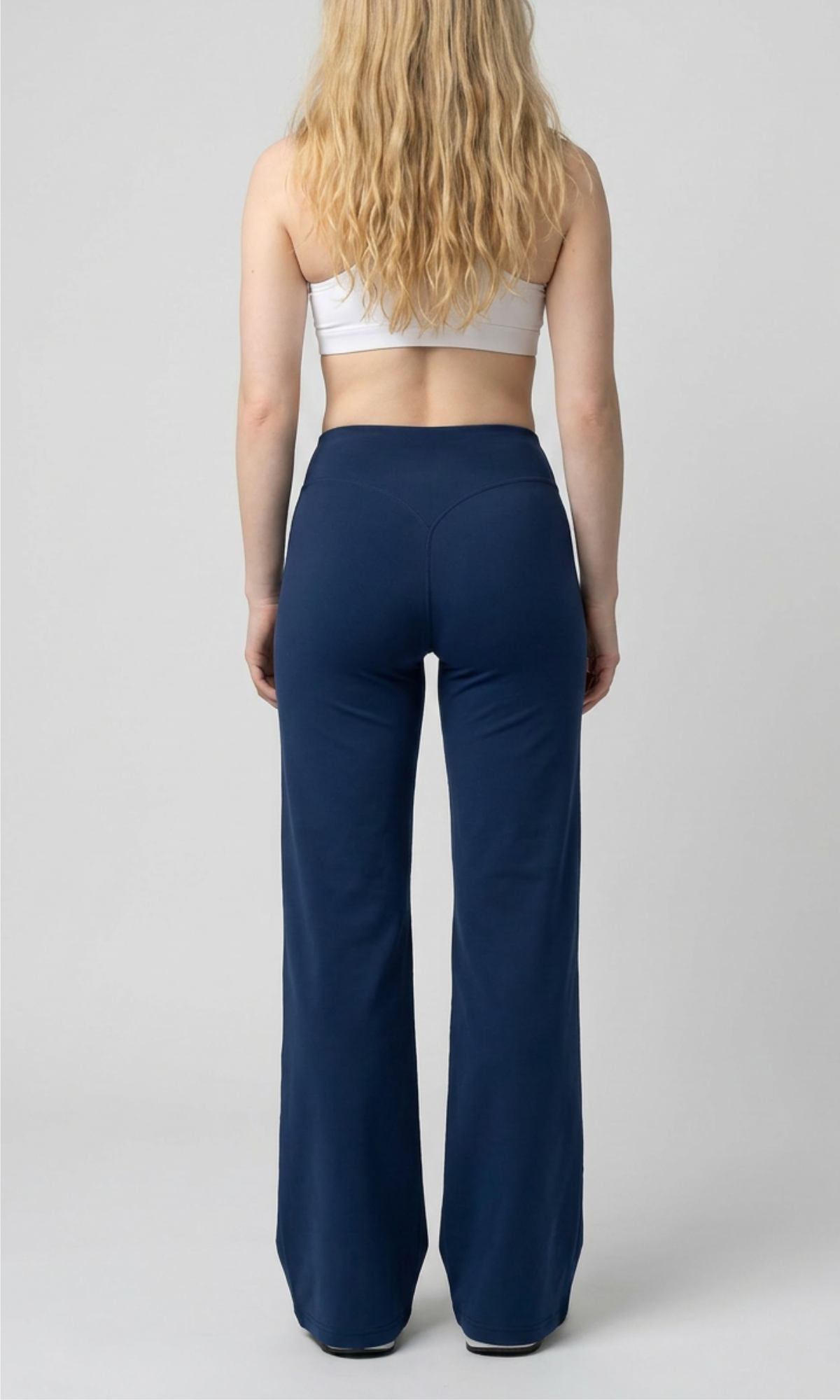 Pantalón Flare Moldeador de Licra – Cintura Alta