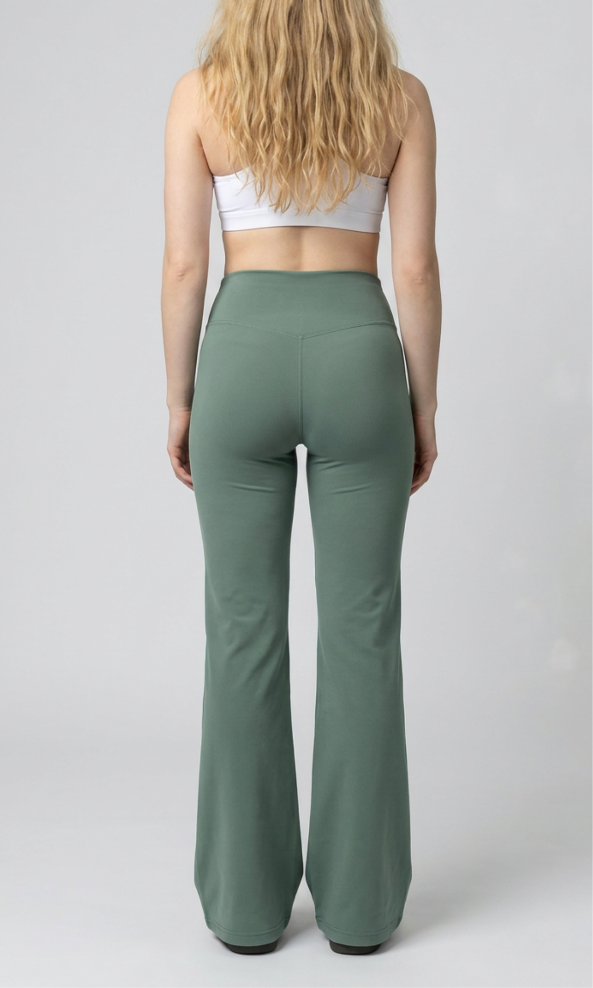 Pantalón Flare Moldeador de Licra – Cintura Alta